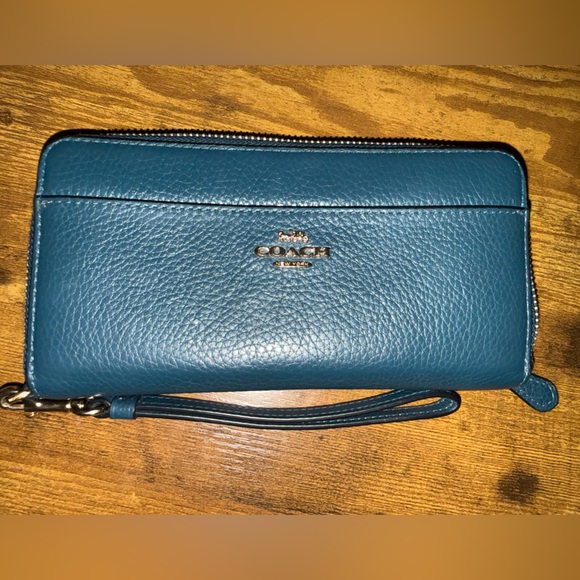 Coach Teal Accordion Wallet - Picture 1 of 3